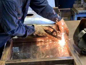 板金加工の溶接とは