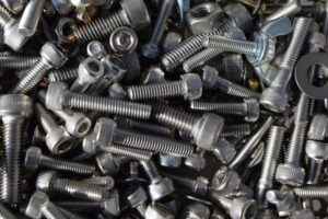 精密板金加工における金属の違い