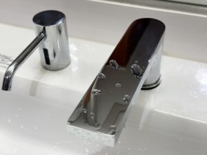 ステンレス板金加工の注意点とは？